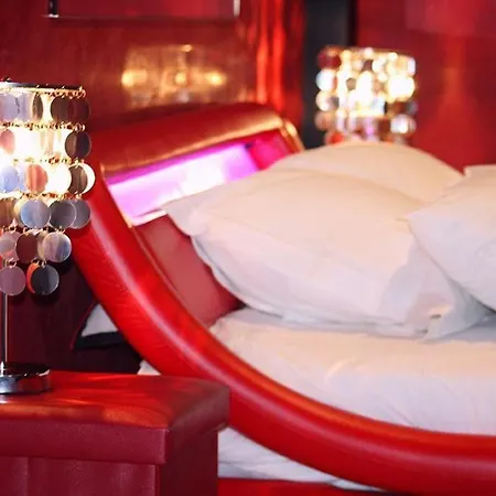 Apartment The Room: A Vous De Jouer… *